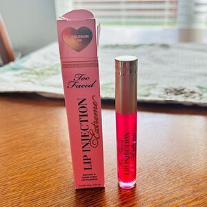 Too Faced Lip Injection Extreme Bubblegum Yum Pink